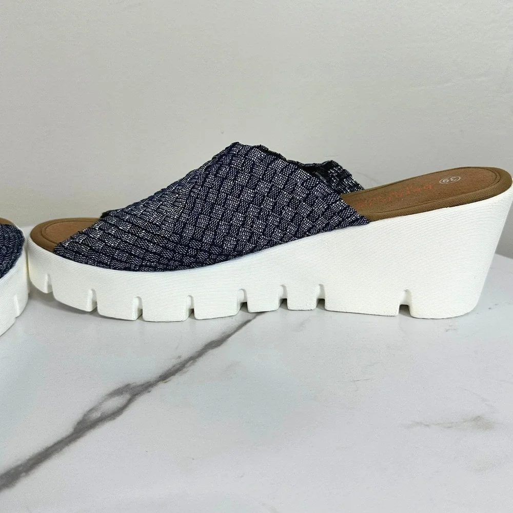 Bernie Mev New York Womens Metalic Navy Woven Platform Wedge Sandals SZ 39 NEW